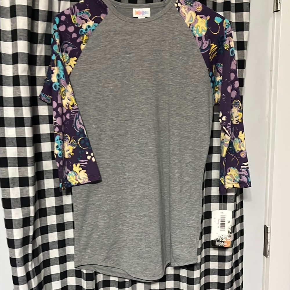 Disney LuLaRoe Randy Mickey Shirt NEW! XS!
